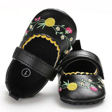 Load image into Gallery viewer, Little Girls Princess Leather Shoes